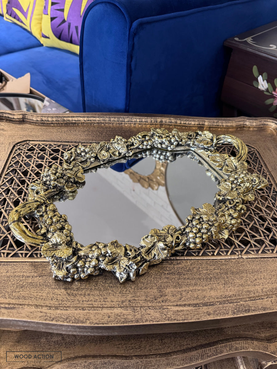 Tray 003